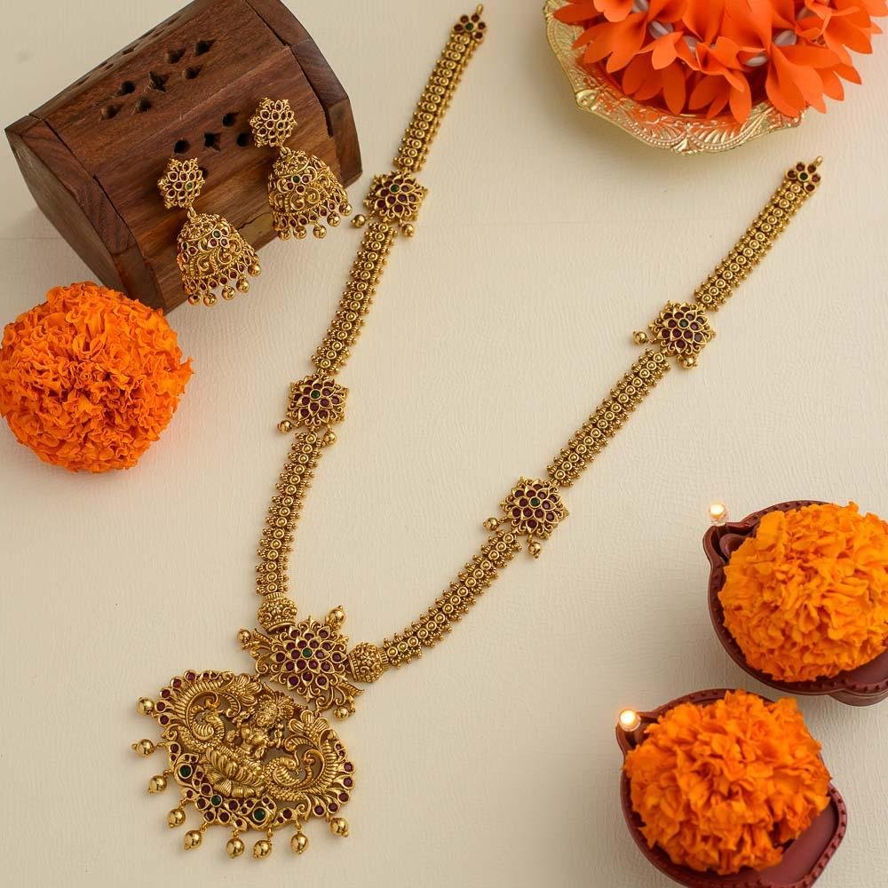 Vaamika - Temple gold designed haaram set