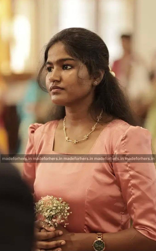 Micro gold plating White Floral Neckpiece - ponmani