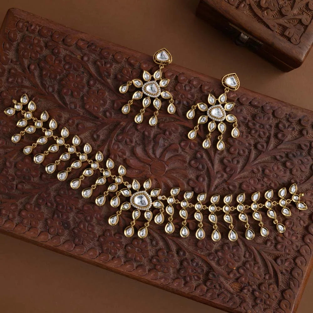 Kundan choker