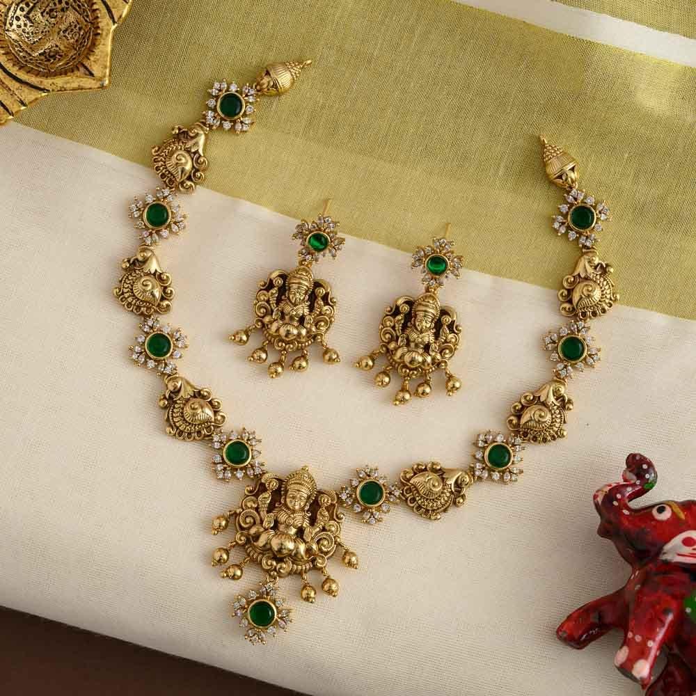 ambuja temple designer neckpiece set - kamatchi