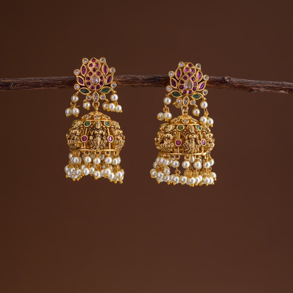 Tamara Lakshmi jhumka