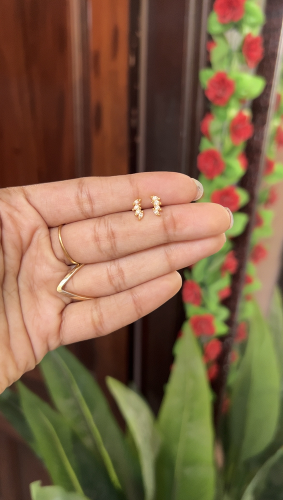 Baby earstud