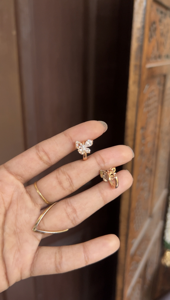 Hoop earring - gold