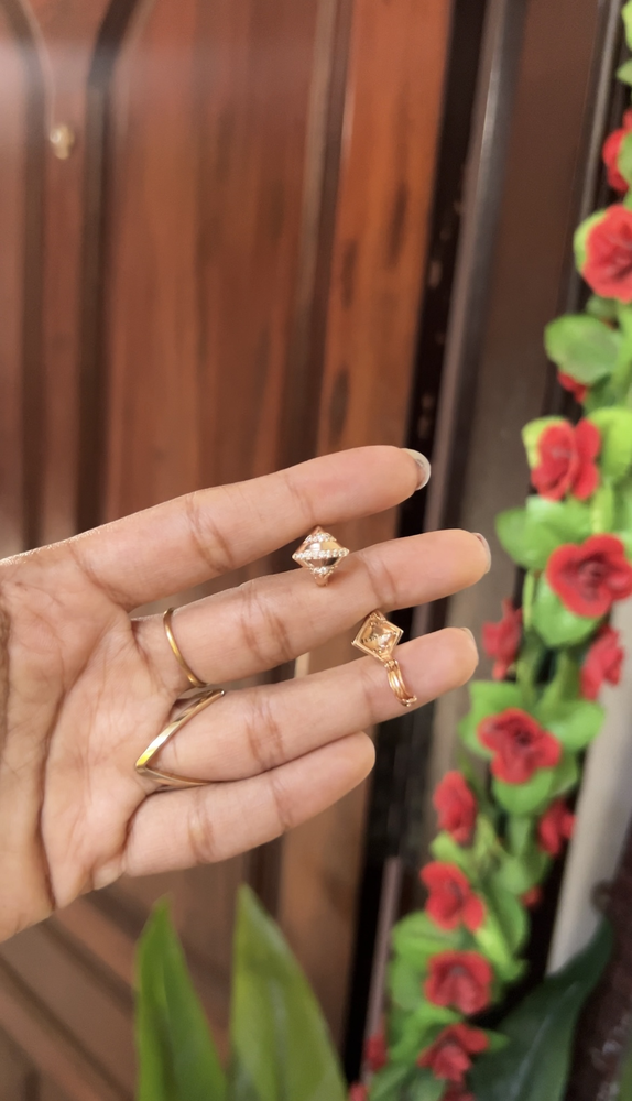 Hoop earring - gold