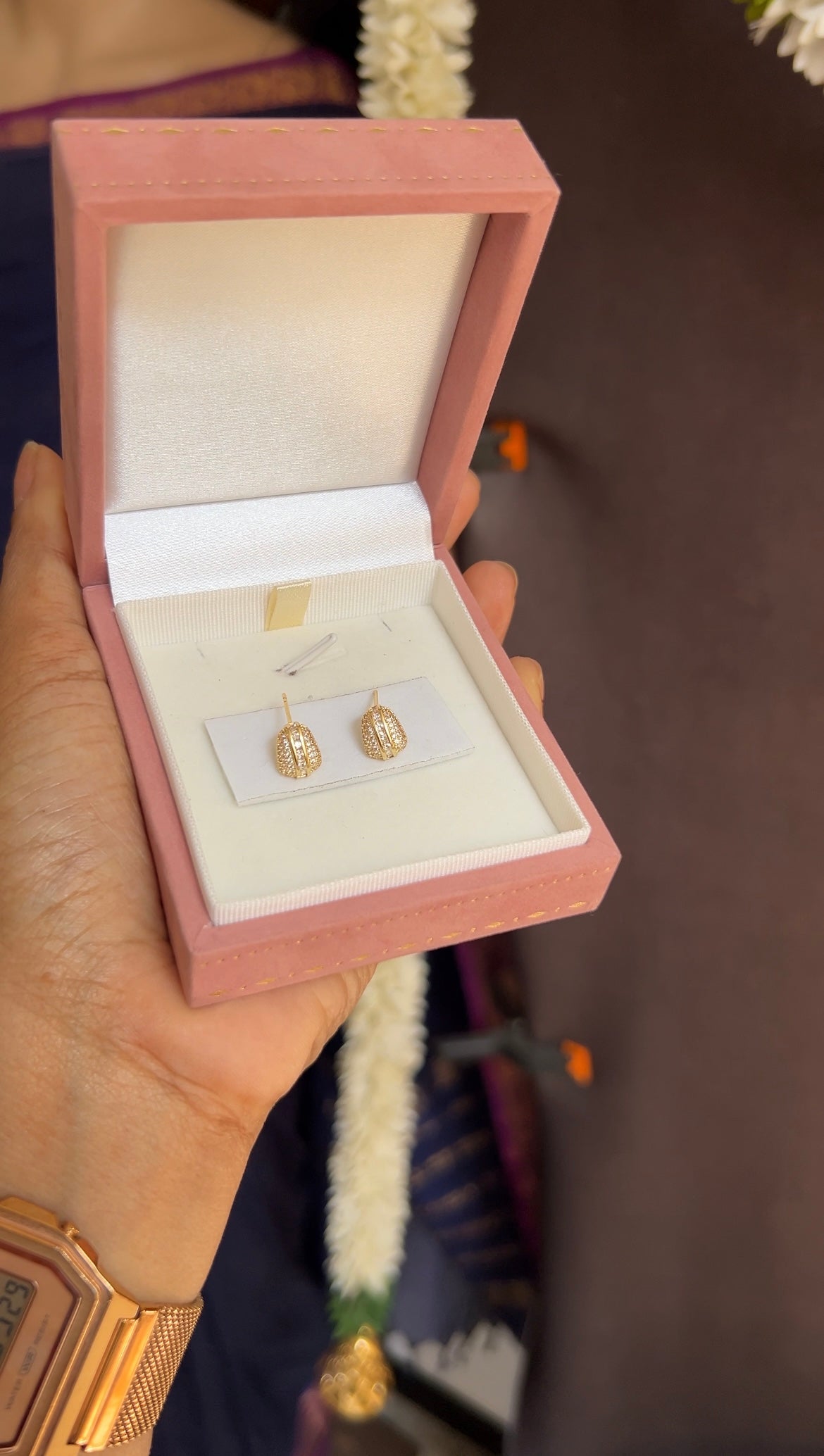 Korean earstud - gold