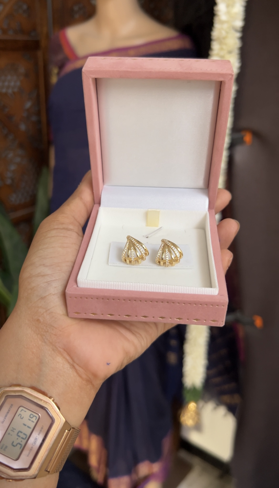 Semi earcuff - gold
