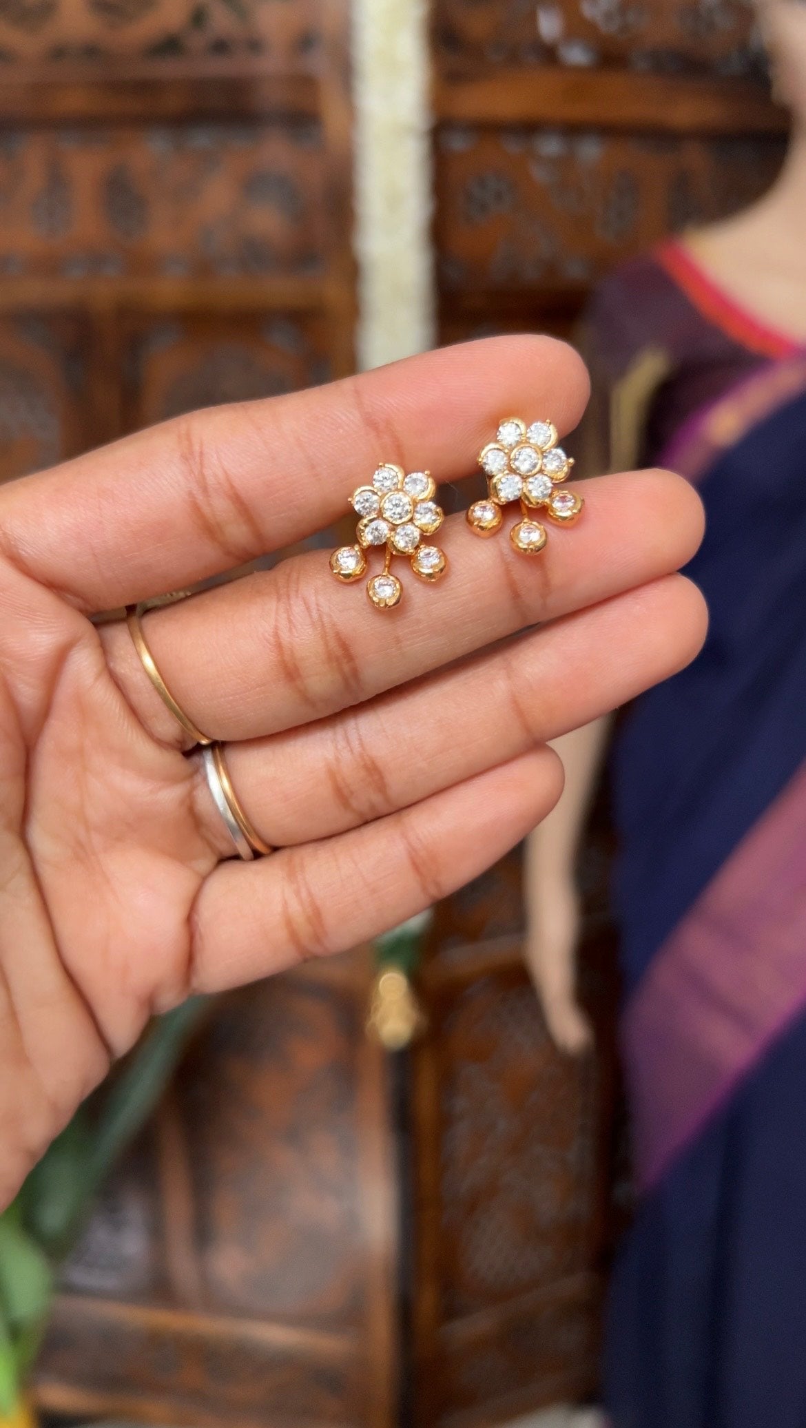 Impon Floral Earring - Venus