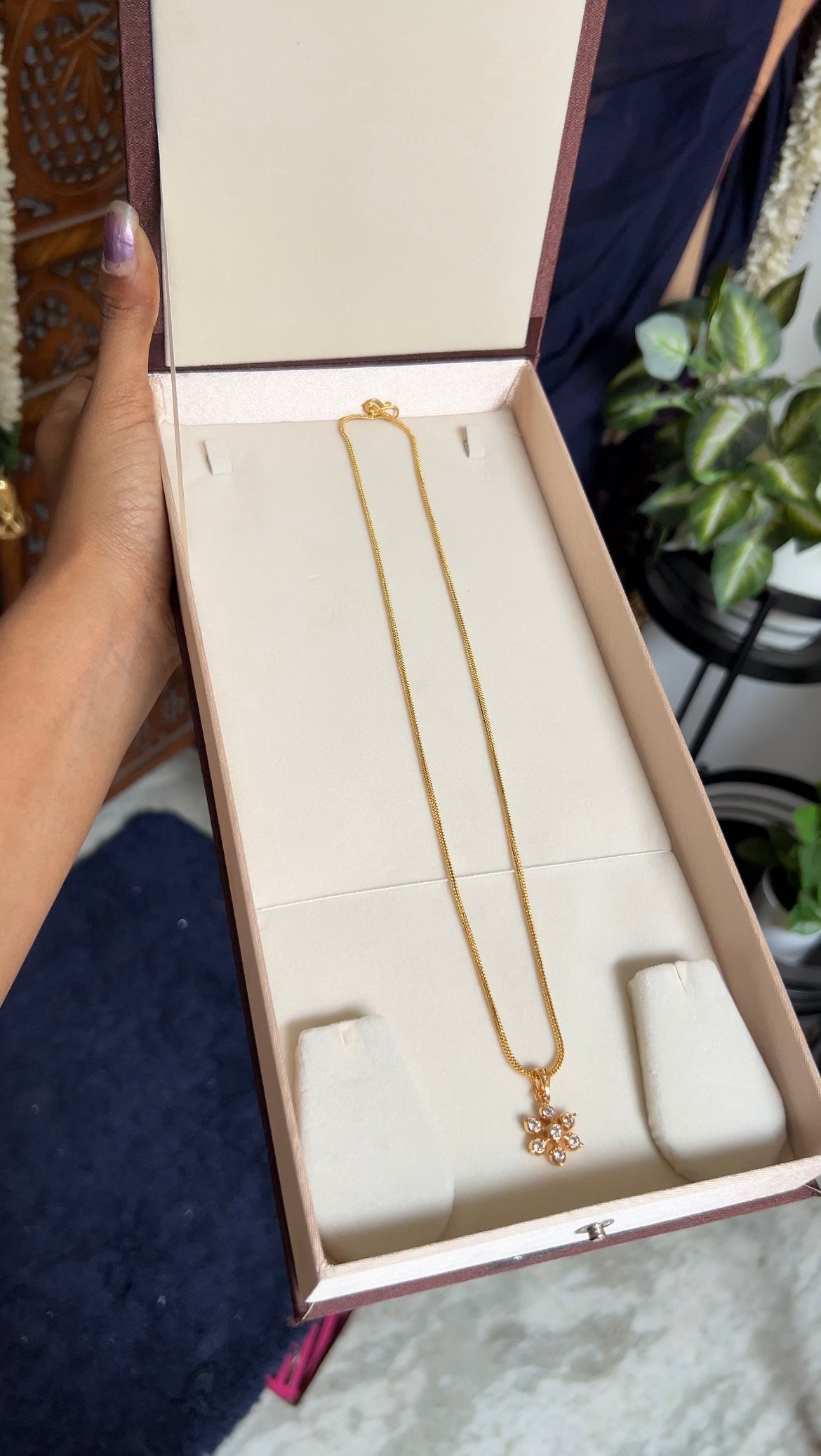 Dollar chain(floral white)