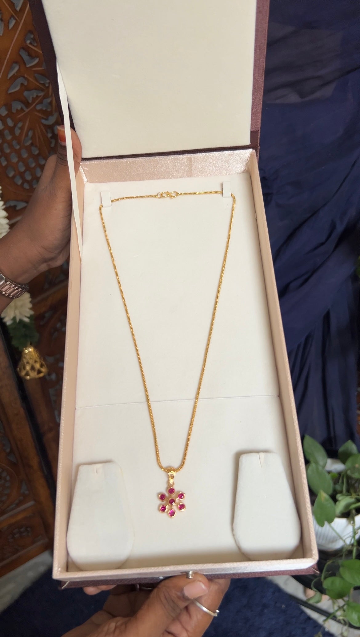 Dollar chain (Floral ruby)