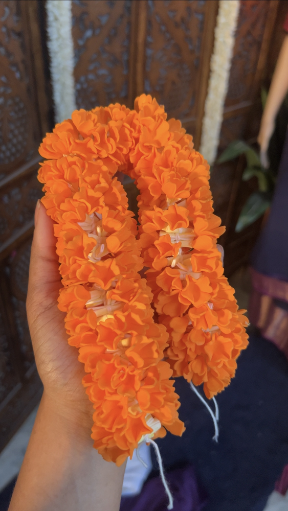 Kanagambaram (17 inch)