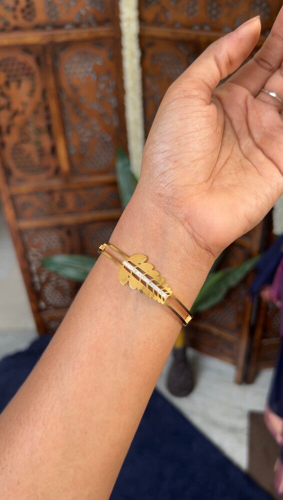 Bracelet - gold