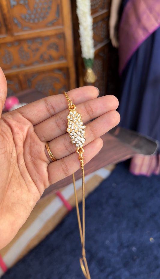 Mugappu chain