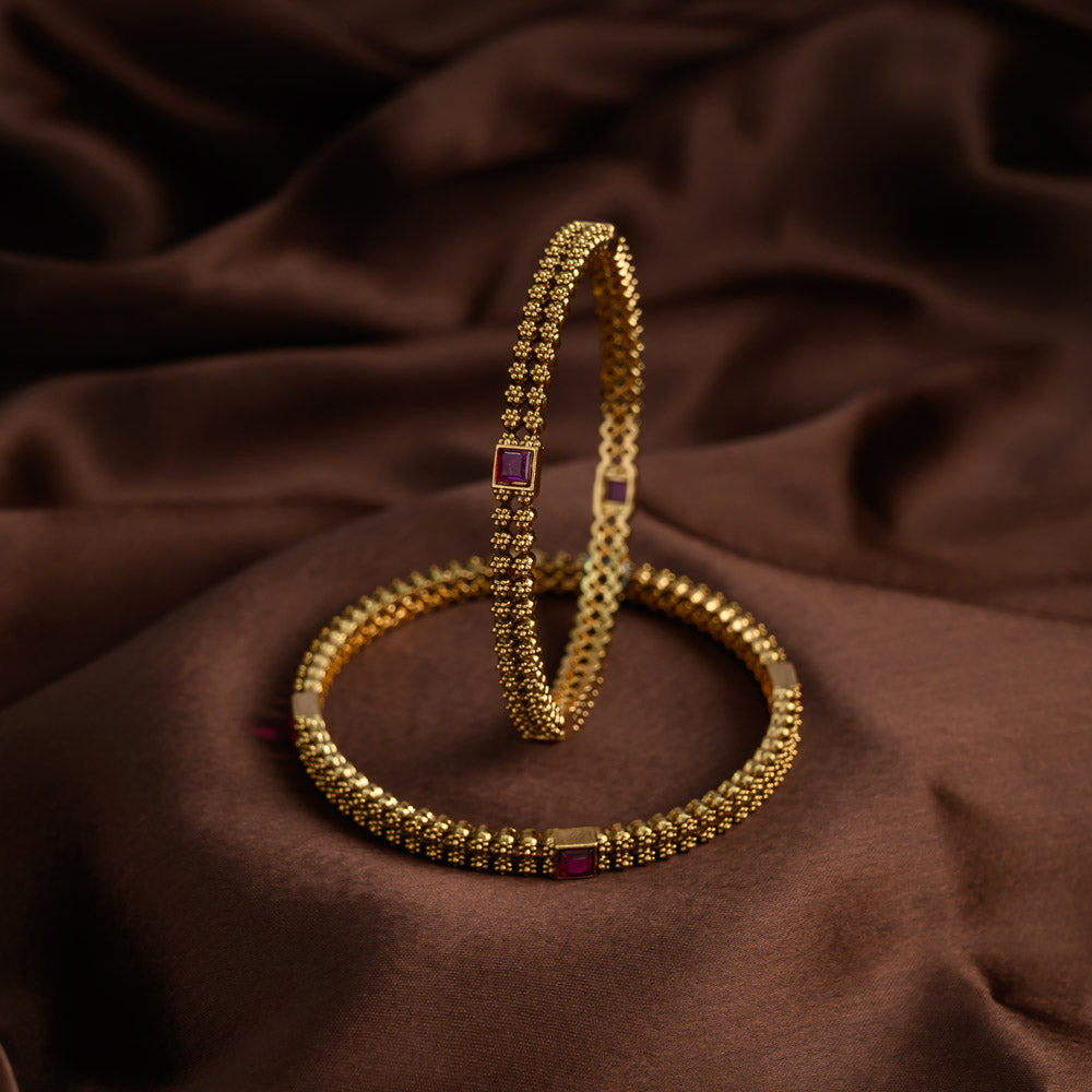 Floral bangle