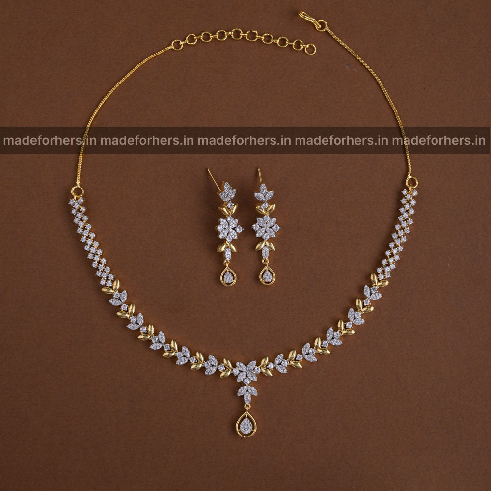 NECKPIECE