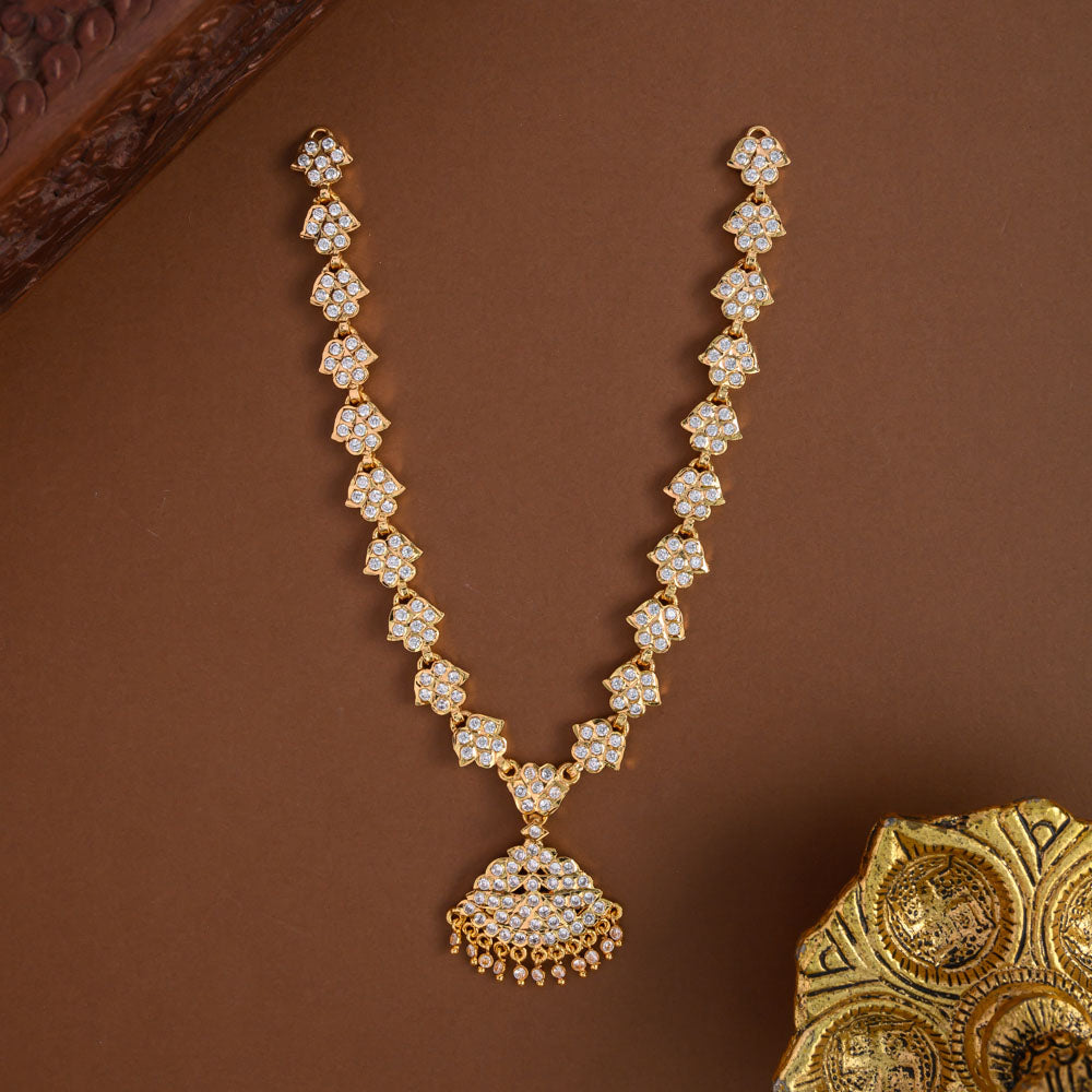 Vintage neckpiece - Attigai