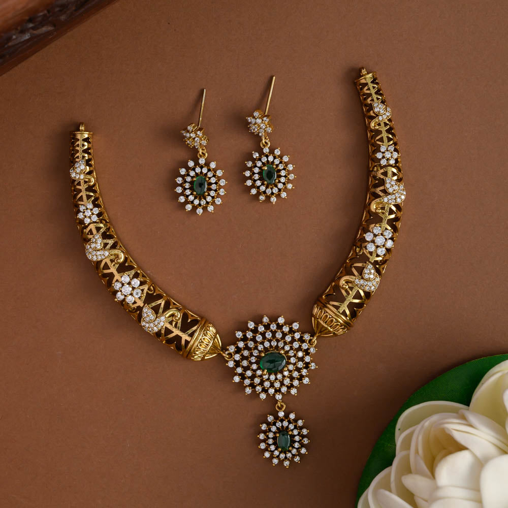 Svara neckpiece - hasli