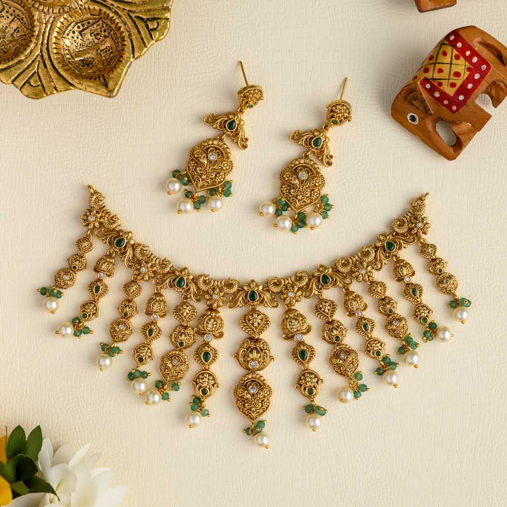 Ragini choker