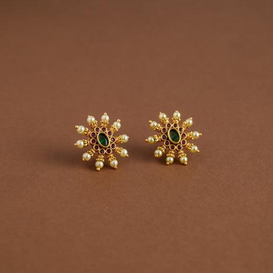 Earstud