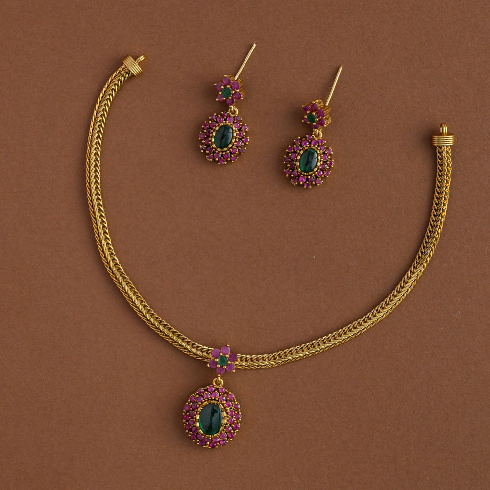 Samira Classic Neckpiece - Nita