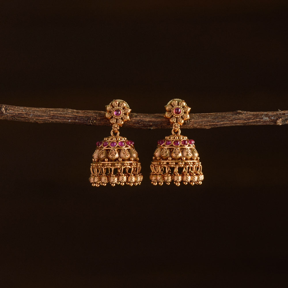 Floral jhumka