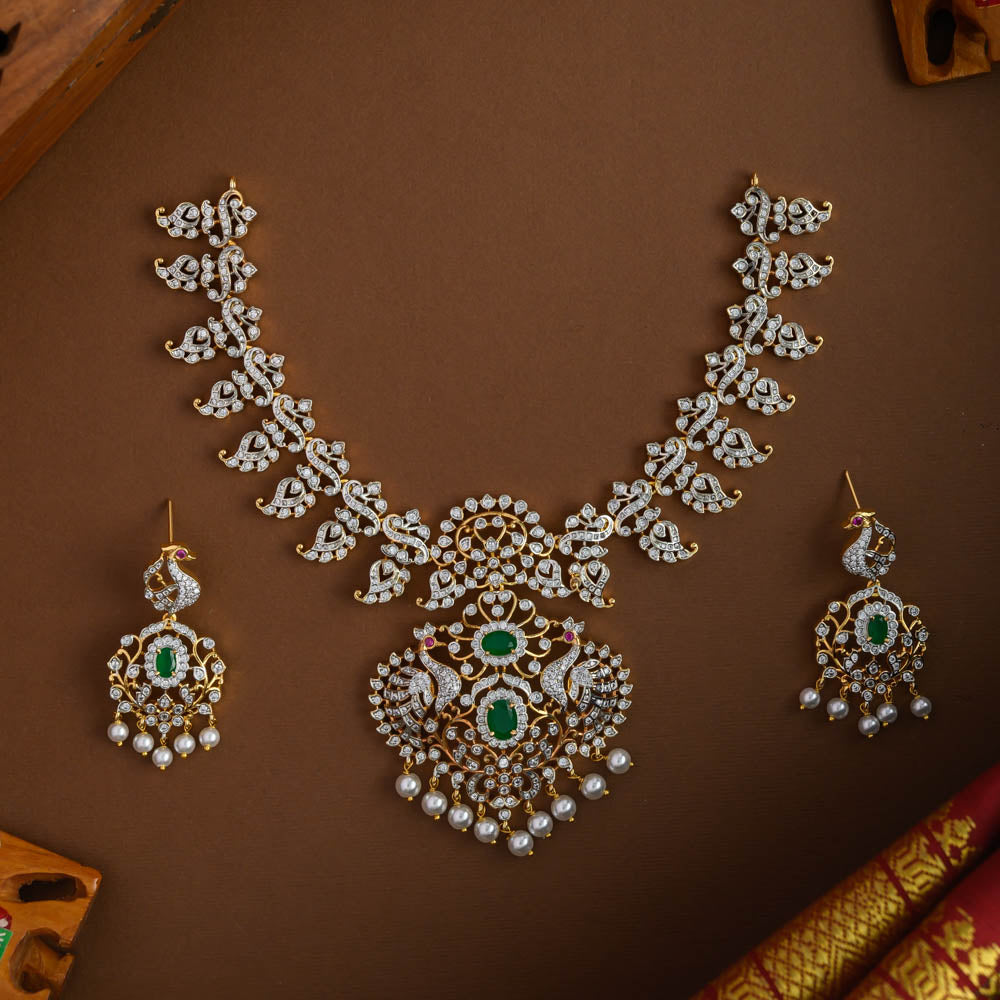 Peaflora Neckpiece