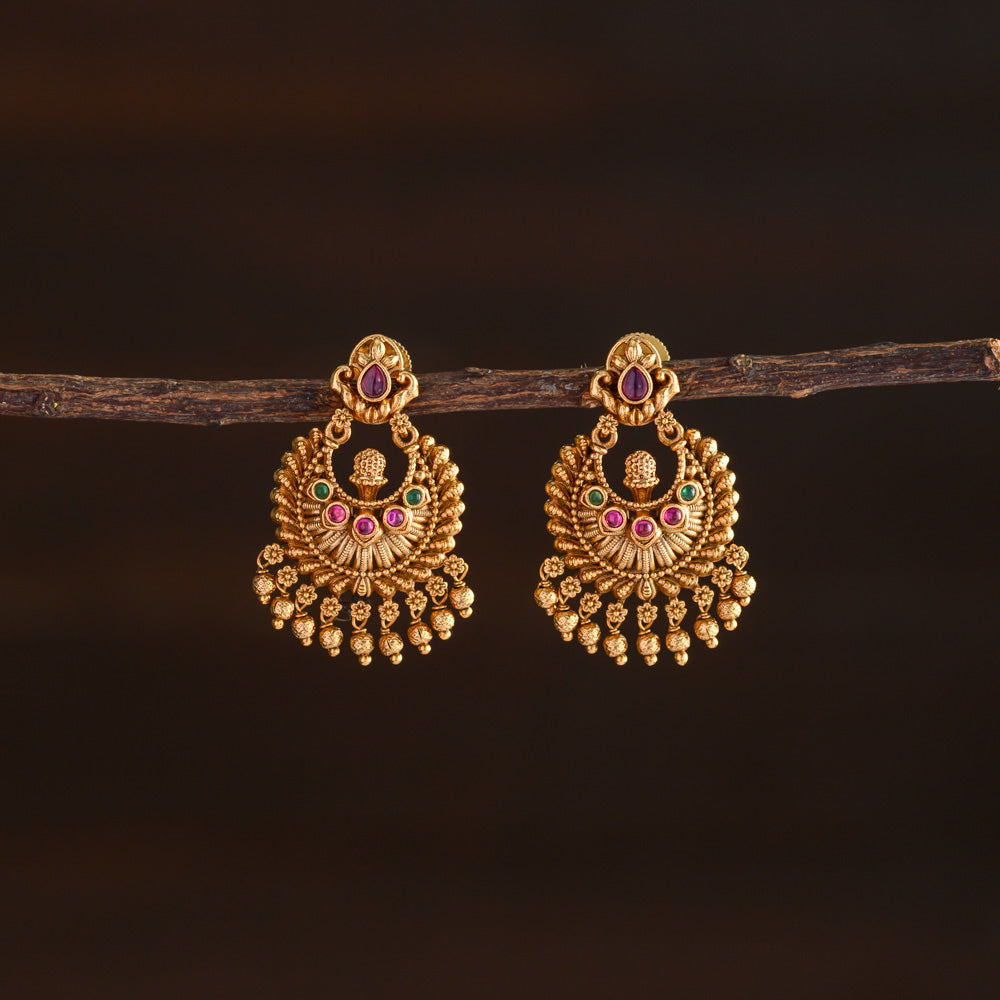 Chandbali earring - ruby with green