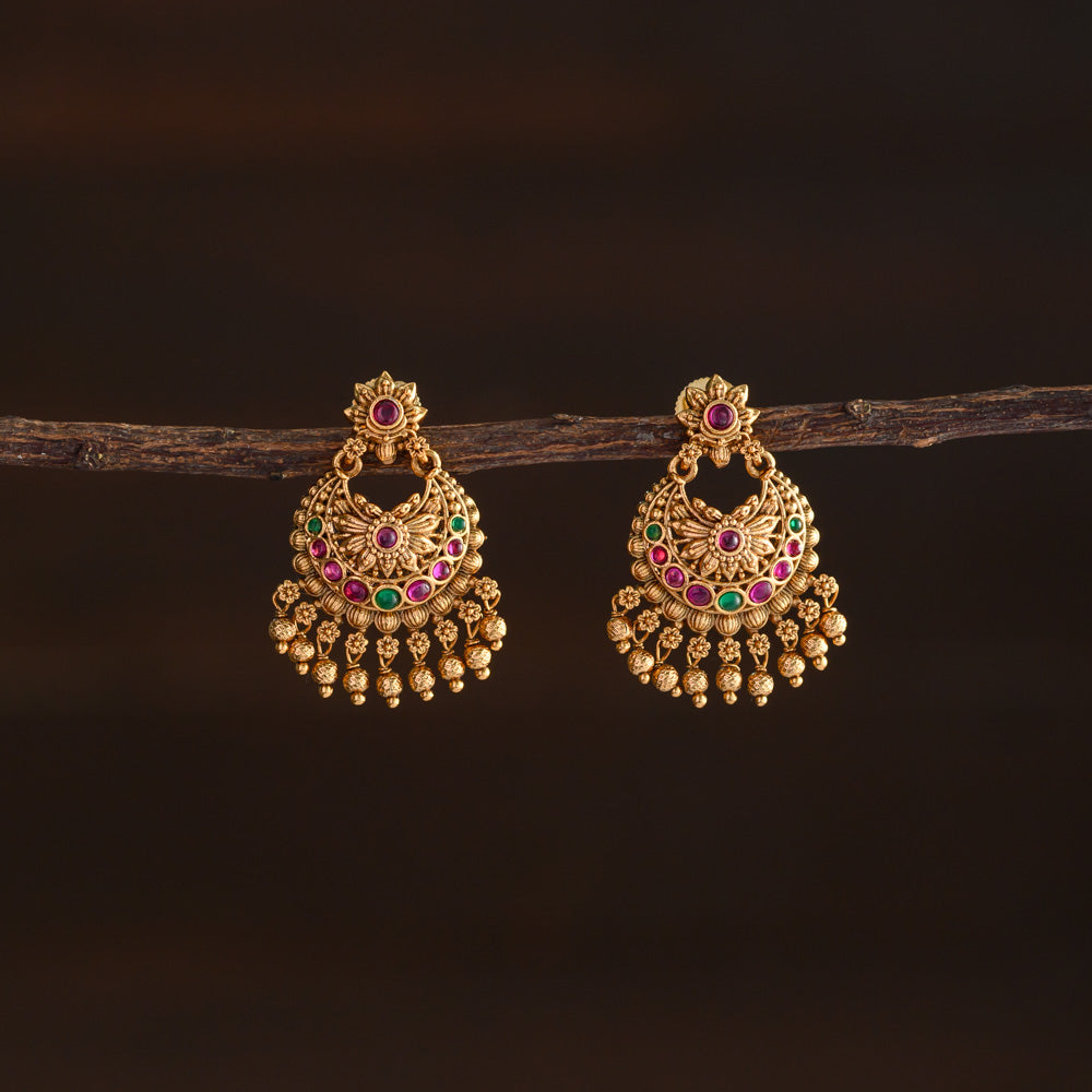 Floral chandbali earring - Ruby with green