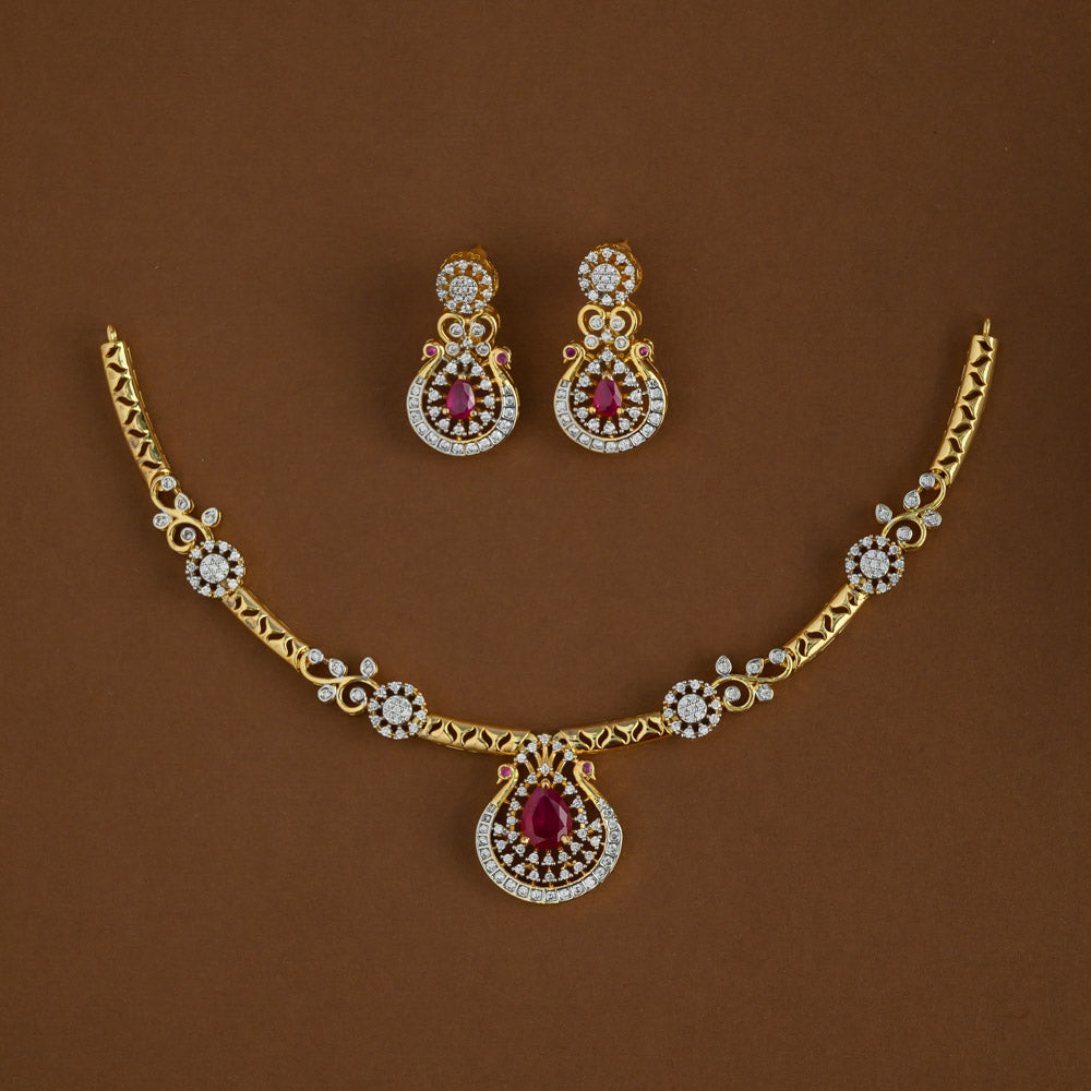 Duchess dream neckpiece