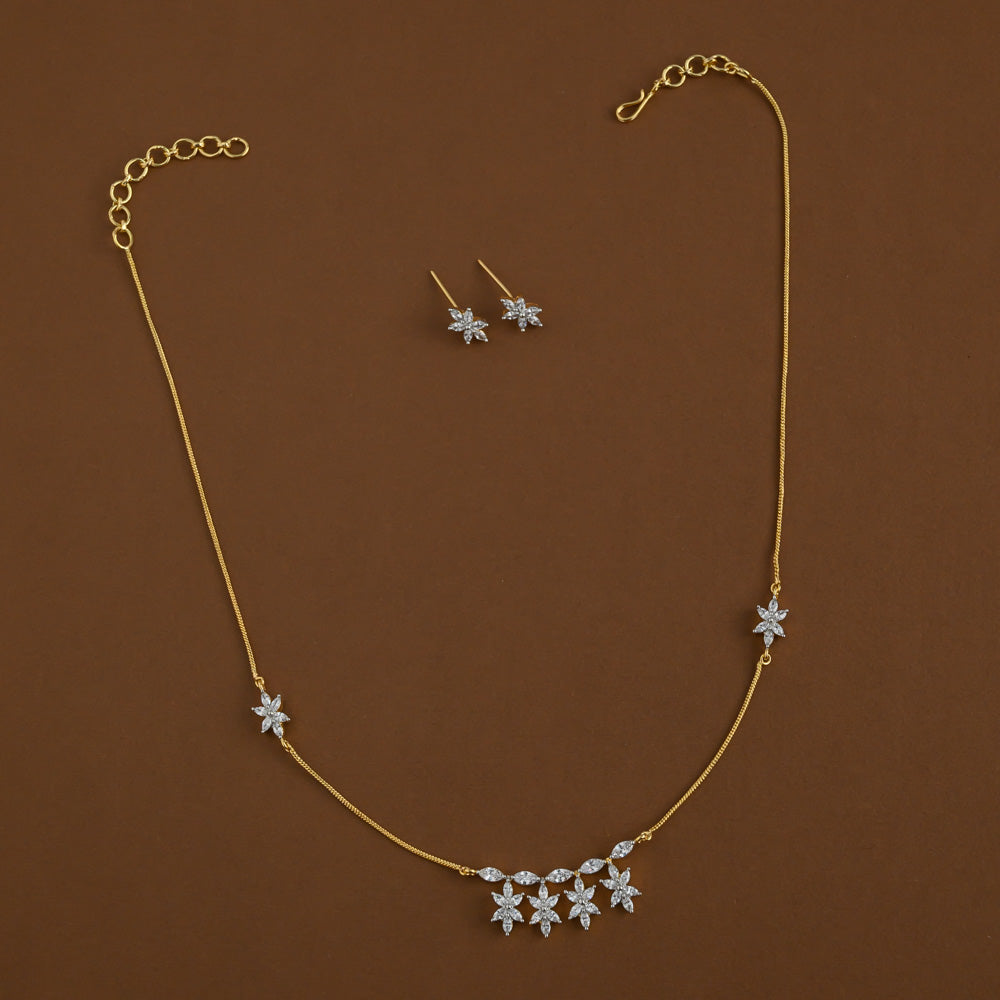 Star kiss neckpiece