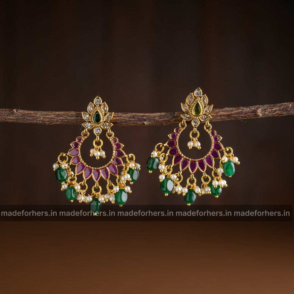 Chandbali earring