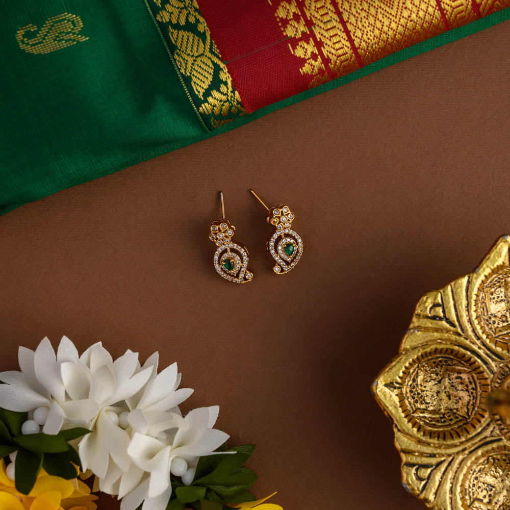 Vasundhara maangaz neckpiece - Green