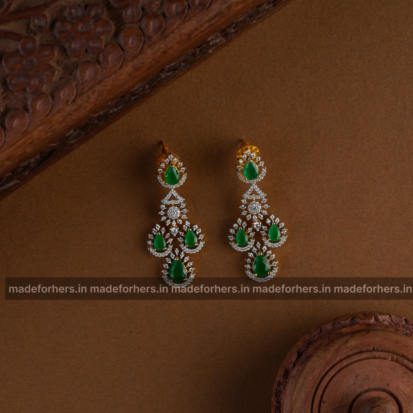 Swaros diamond insp neckpiece
