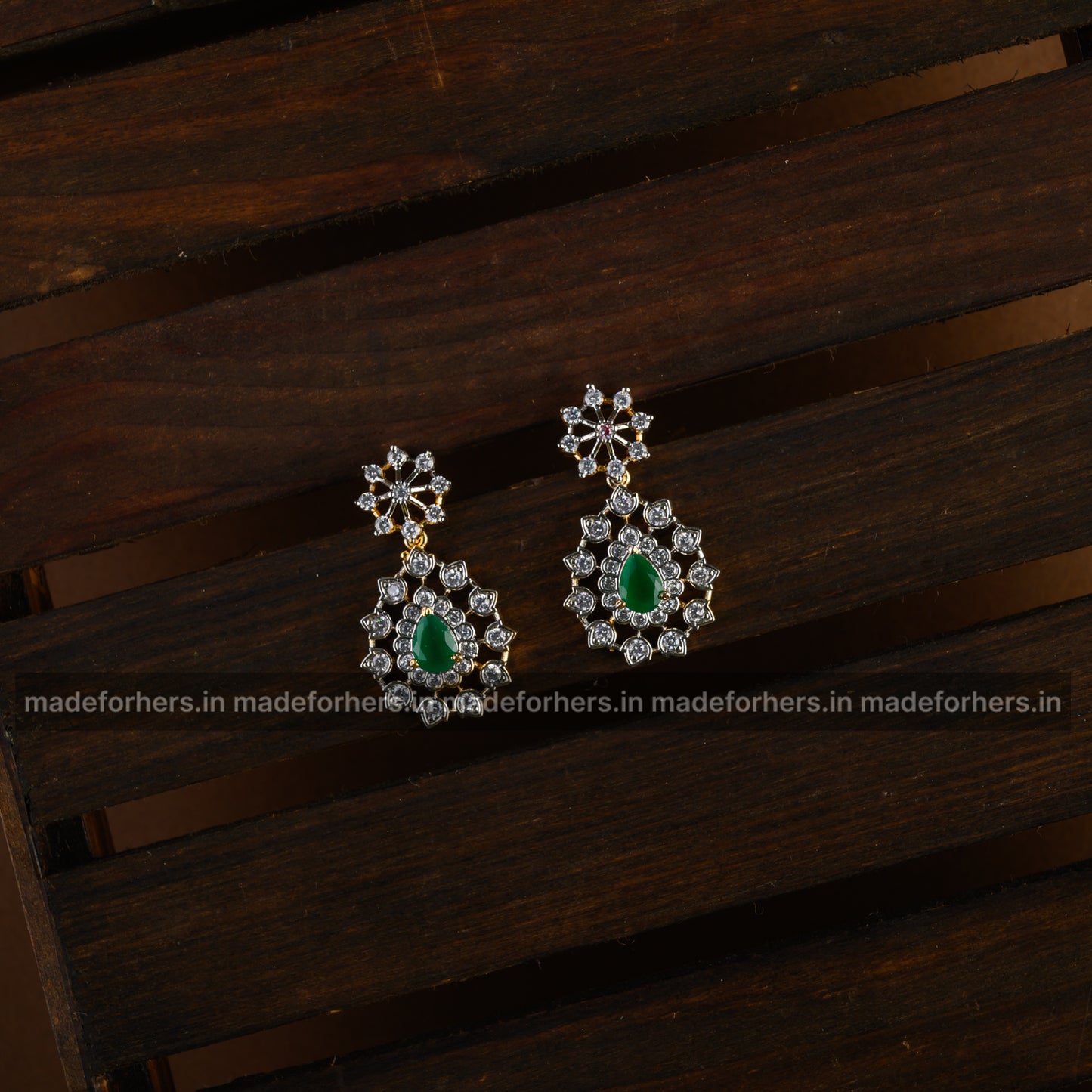 Marcel neckpiece - green - Emerald