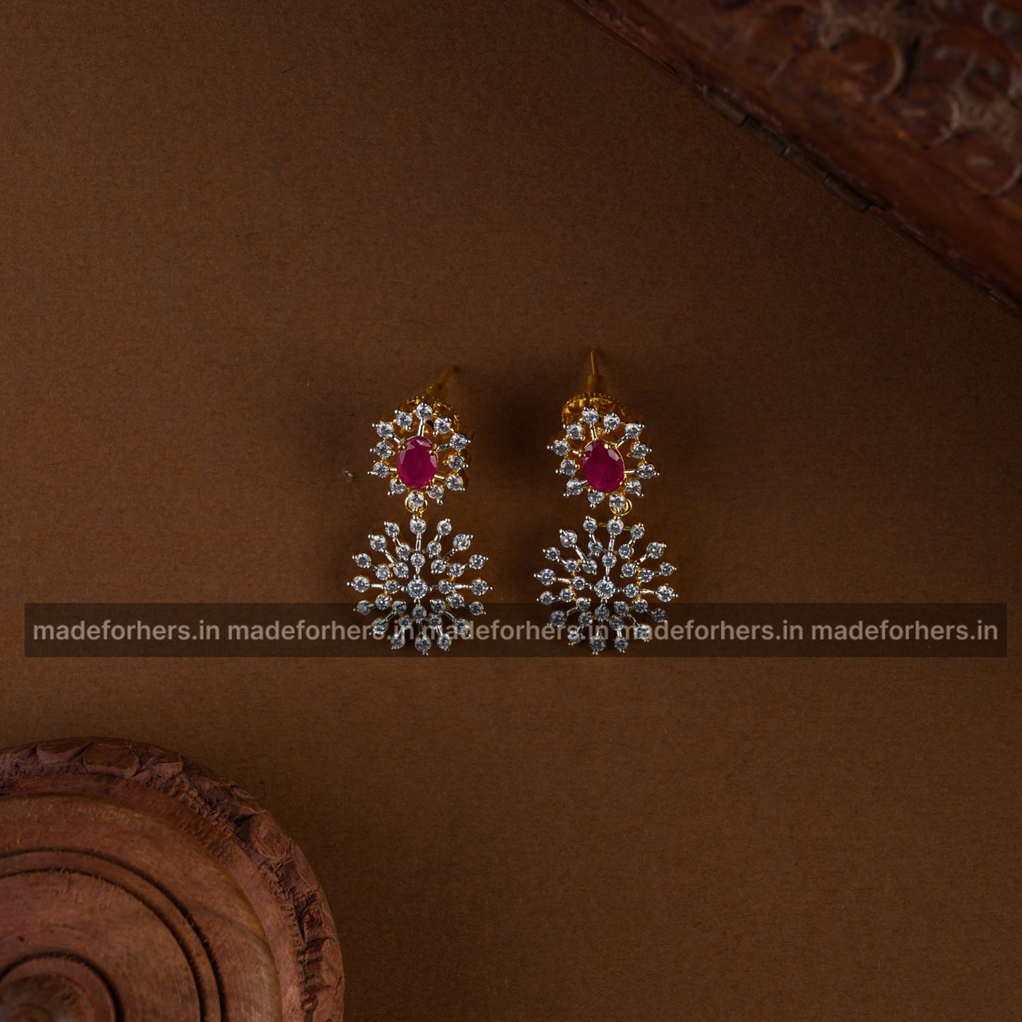 Julia neckpiece - ruby