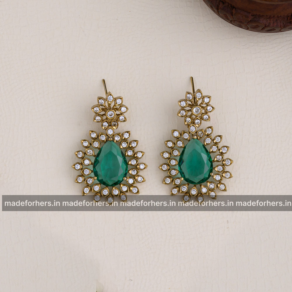 Neckpiece