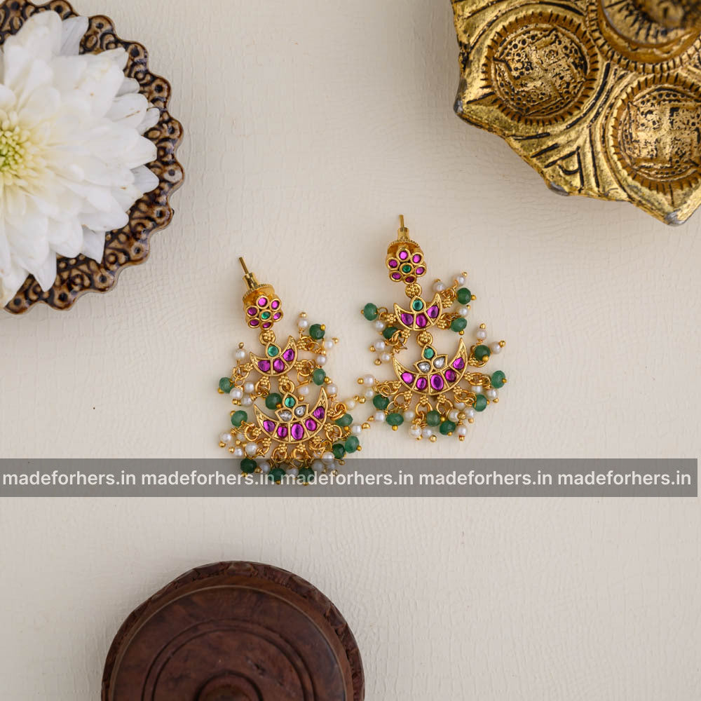 Neckpiece
