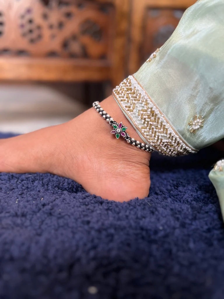 Floral anklet