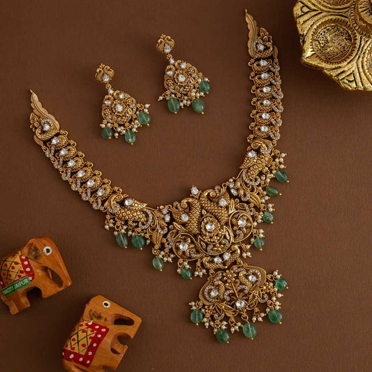 Mayilvizhi  neckpiece set- mookuthi amman