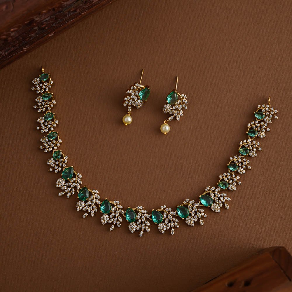 Raisins neckpiece