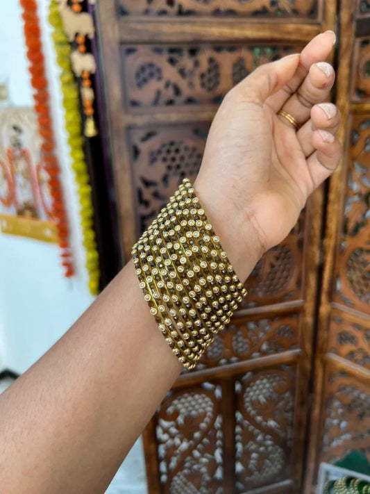 Rain drop bangle – Nila