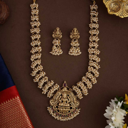 Ponkani lakshmi cluster pearl haaram -Sruthi