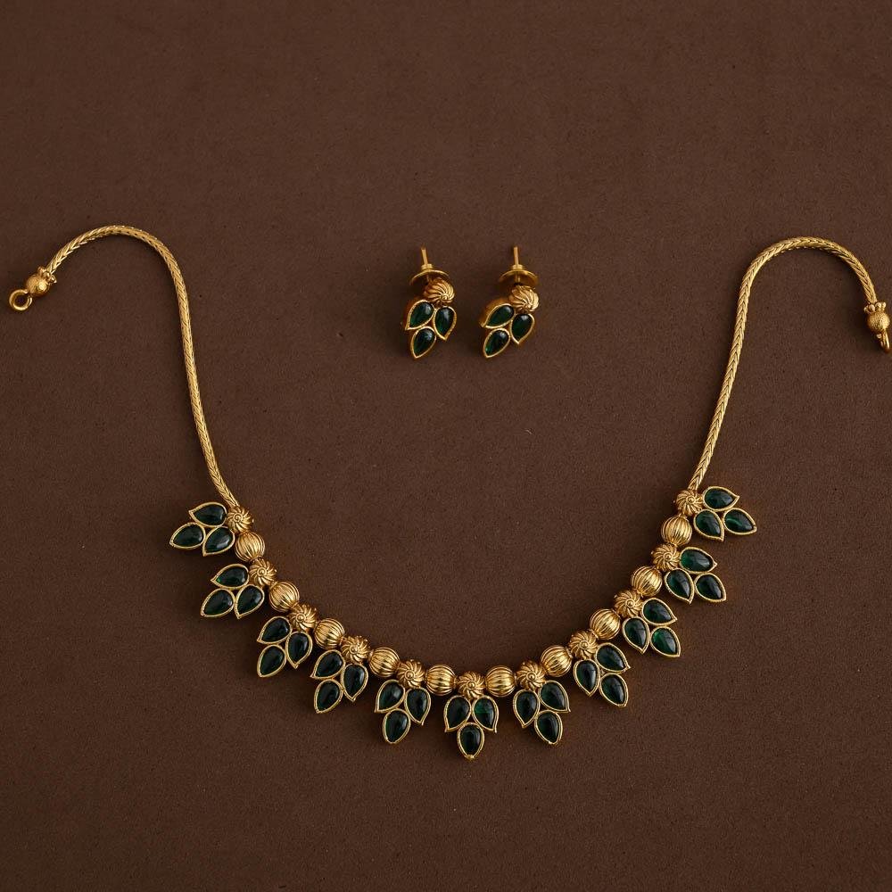 leafy neckpiece set- green - coral