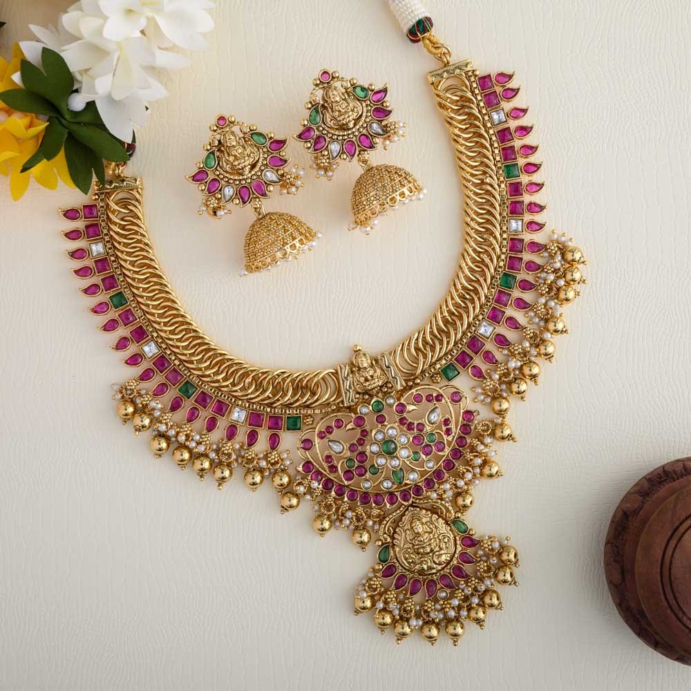 Sumangali real gold inspired neckpiece