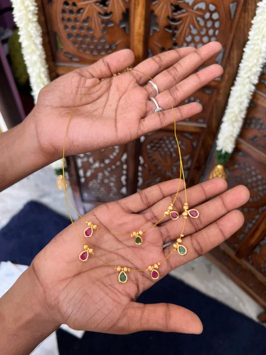 Dual layered invisible neckpiece