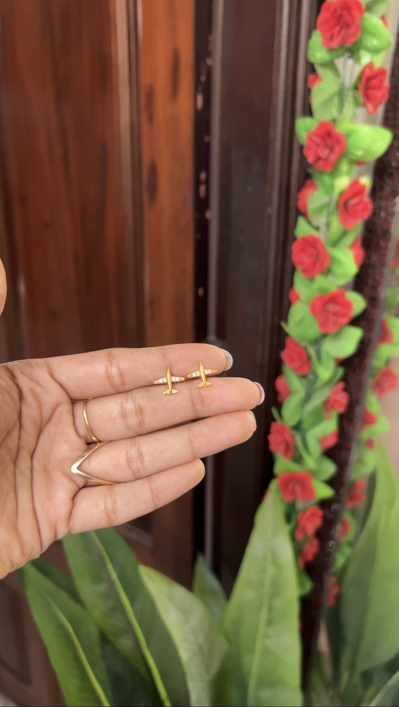Baby earstud