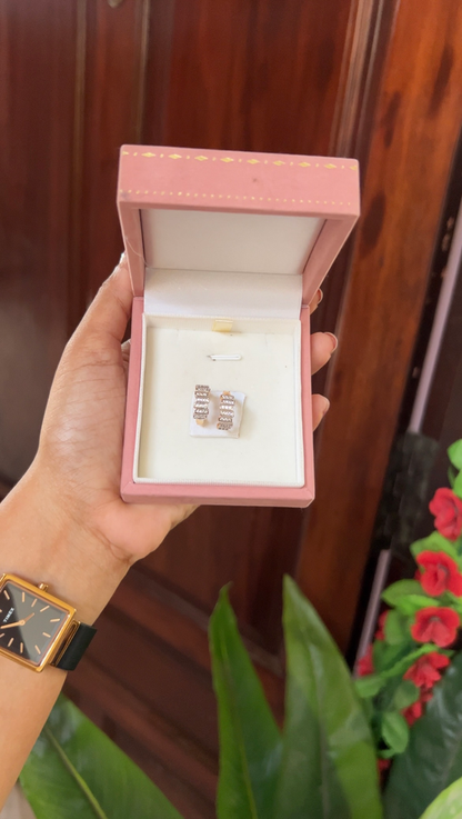Hoop earring - gold