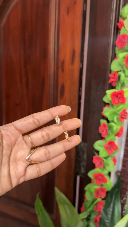 Hoop earring - gold