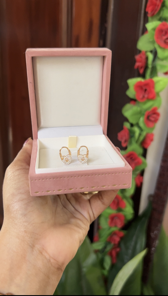 Hoop earring - gold