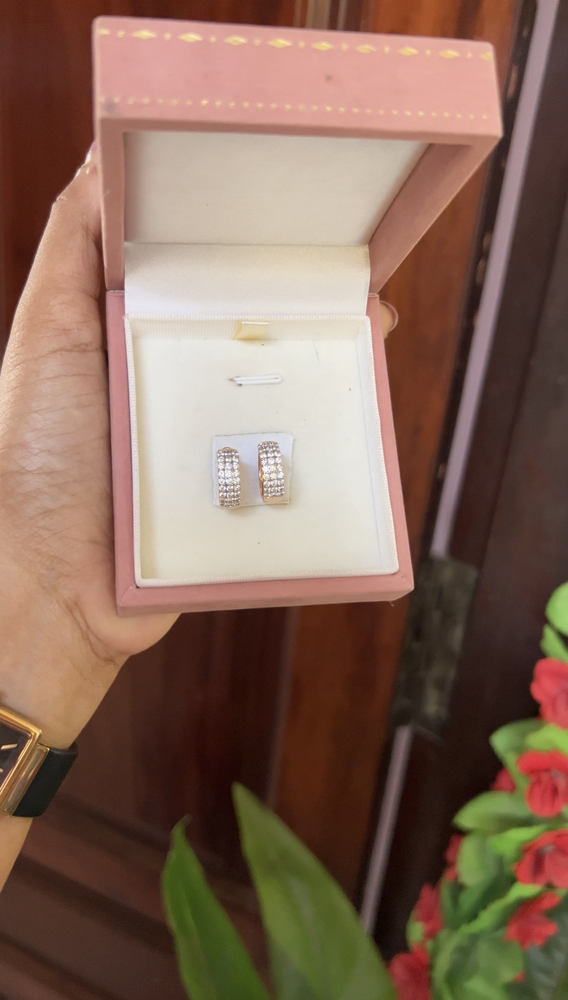 Hoop earring - gold