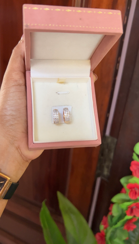 Hoop earring - gold